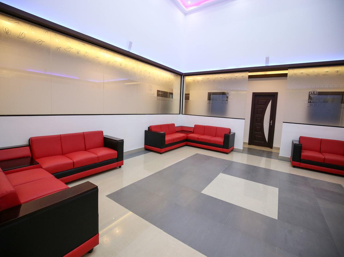 Oyo 10152 Rail View Residency Hotel Alappuzha Екстериор снимка