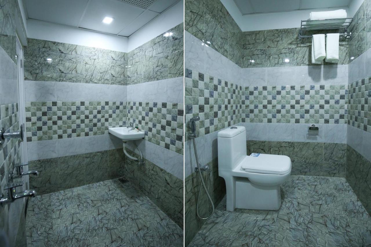 Oyo 10152 Rail View Residency Hotel Alappuzha Екстериор снимка
